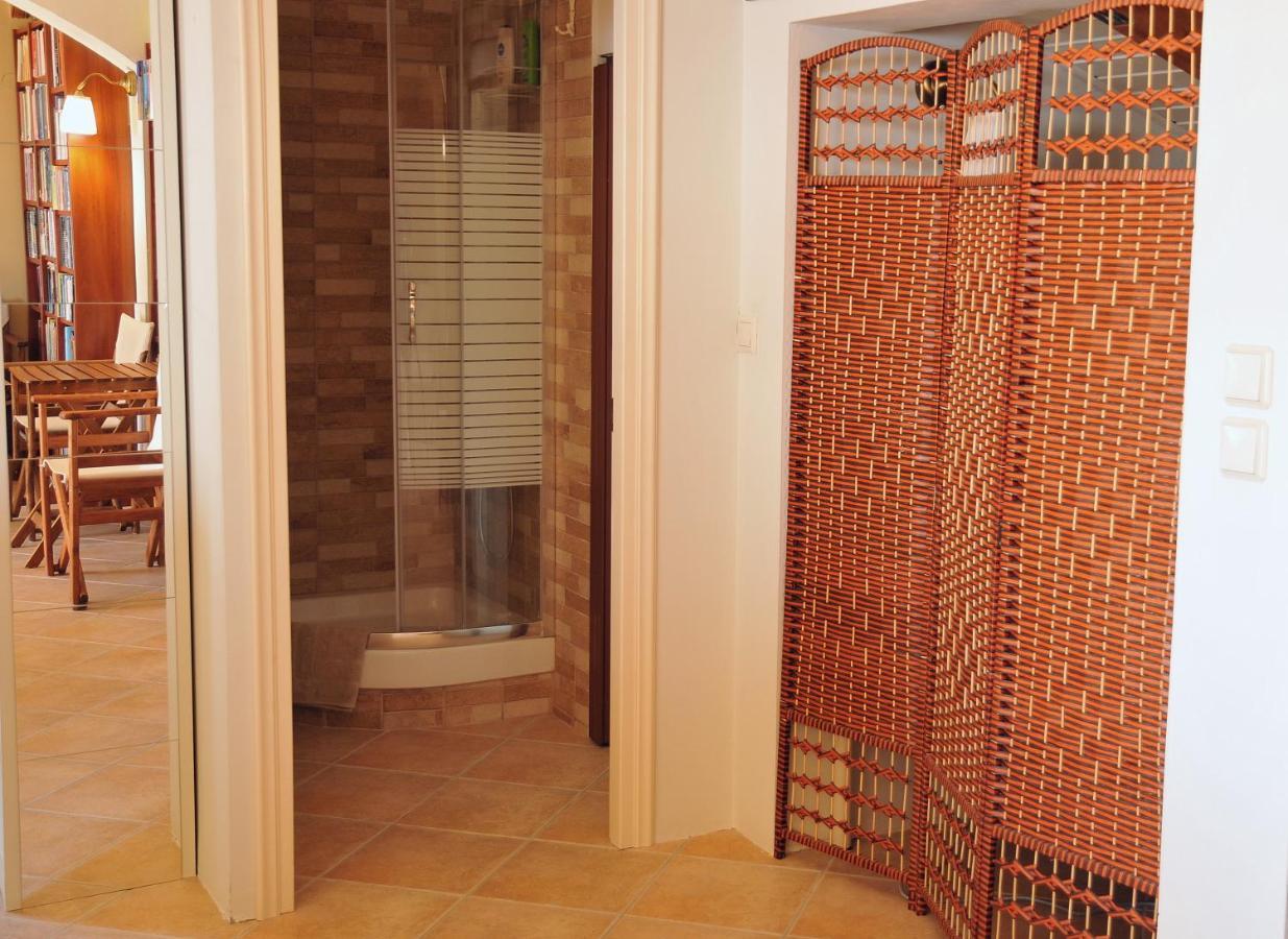 Erotokritos Sea View Apartment *
